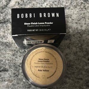 Bobbi Brown Sheer Finish Loose Powder - Pale Yellow NIB full-size